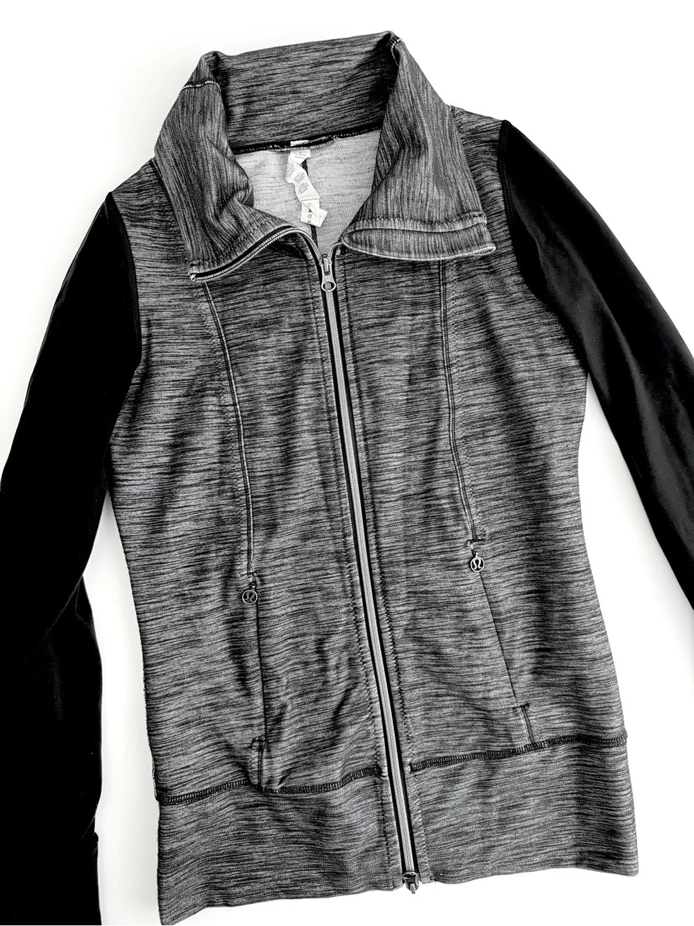 EUC Lululemon Black & Gray Zip Jacket